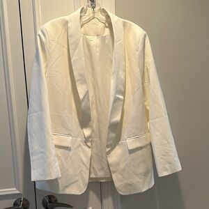Elegant White Blazer